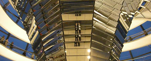 Im Reichstag Berlin (Foto: Hubertus Brantzen)